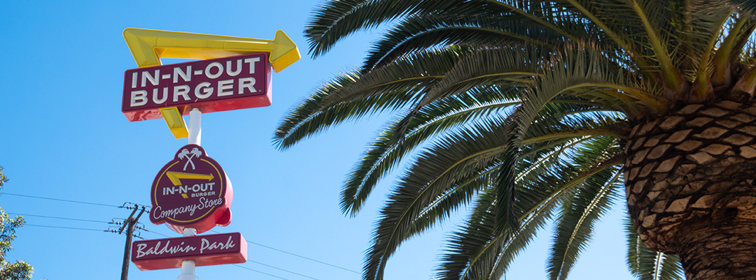 カリフォルニアで大人気の『 In-N-Out Burger 本店 』に行ってきました